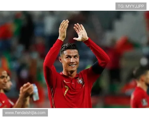 2018年世界杯赛场上C罗孤影定格的荣耀与遗憾瞬间足球英雄情绪爆发全景记忆